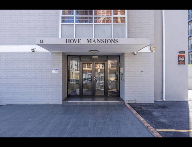 3 BEDROOM APARTMENT FOR SALE IN SEA POINT